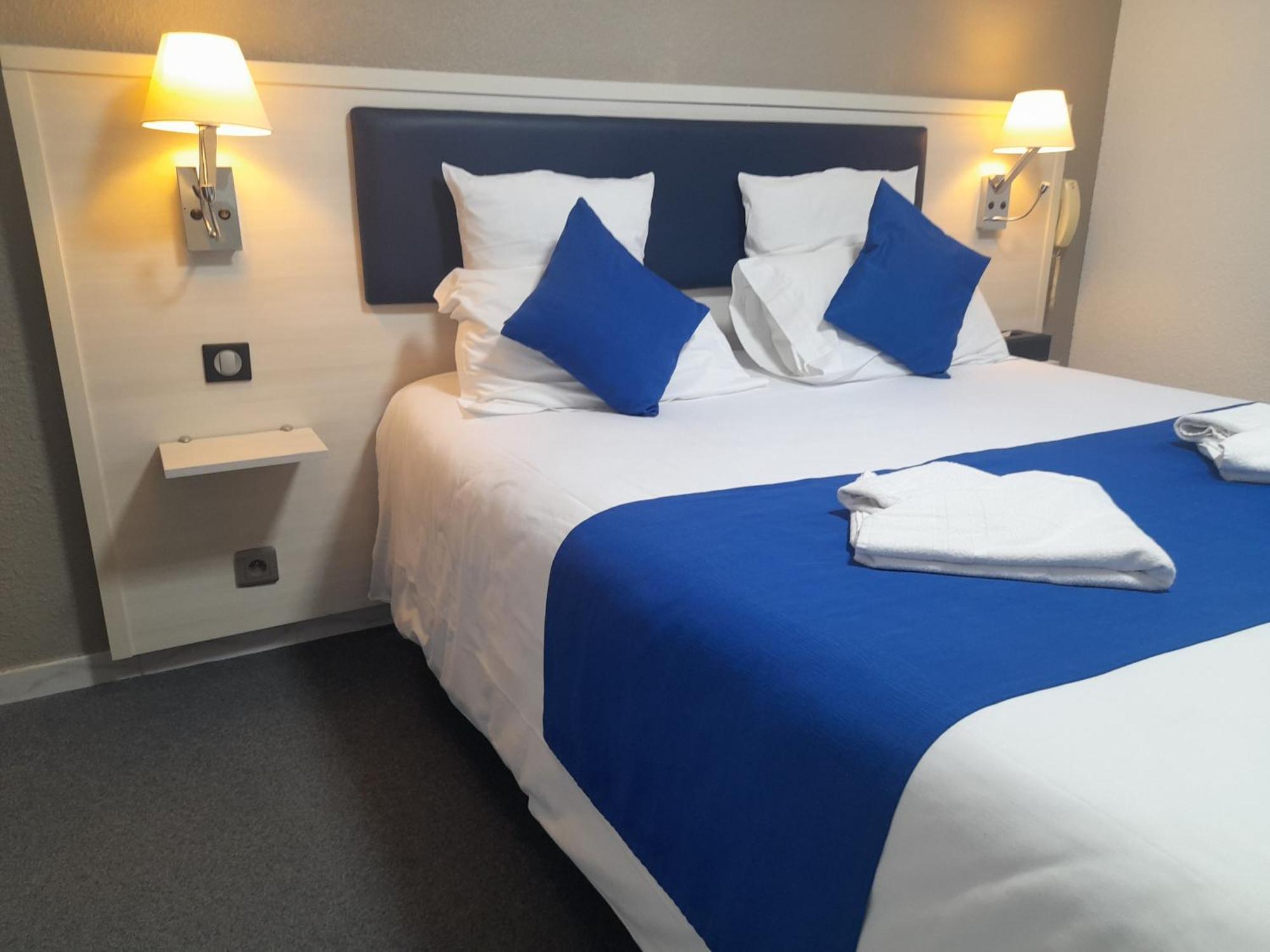 Hotel Les Alizes Puget-Théniers Room photo